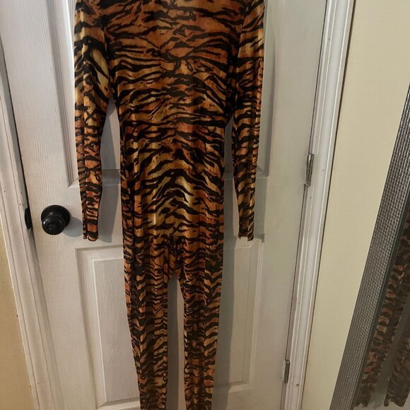 Sheer Tiger Jumpsuit Shein NWT only tried on - Picture 2 of 4